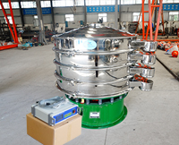 超聲波振動(dòng)篩主要采用超聲波換能器，利用換能器的工作原理能夠減少物料的堵網(wǎng)情況，提高篩分產(chǎn)量。