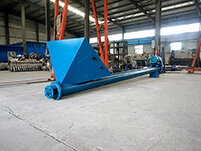 螺旋輸送機(jī)的輸送結(jié)構(gòu)為：螺旋機(jī)殼，螺旋軸，螺旋葉片，螺旋電機(jī)等多個(gè)部件的使用。